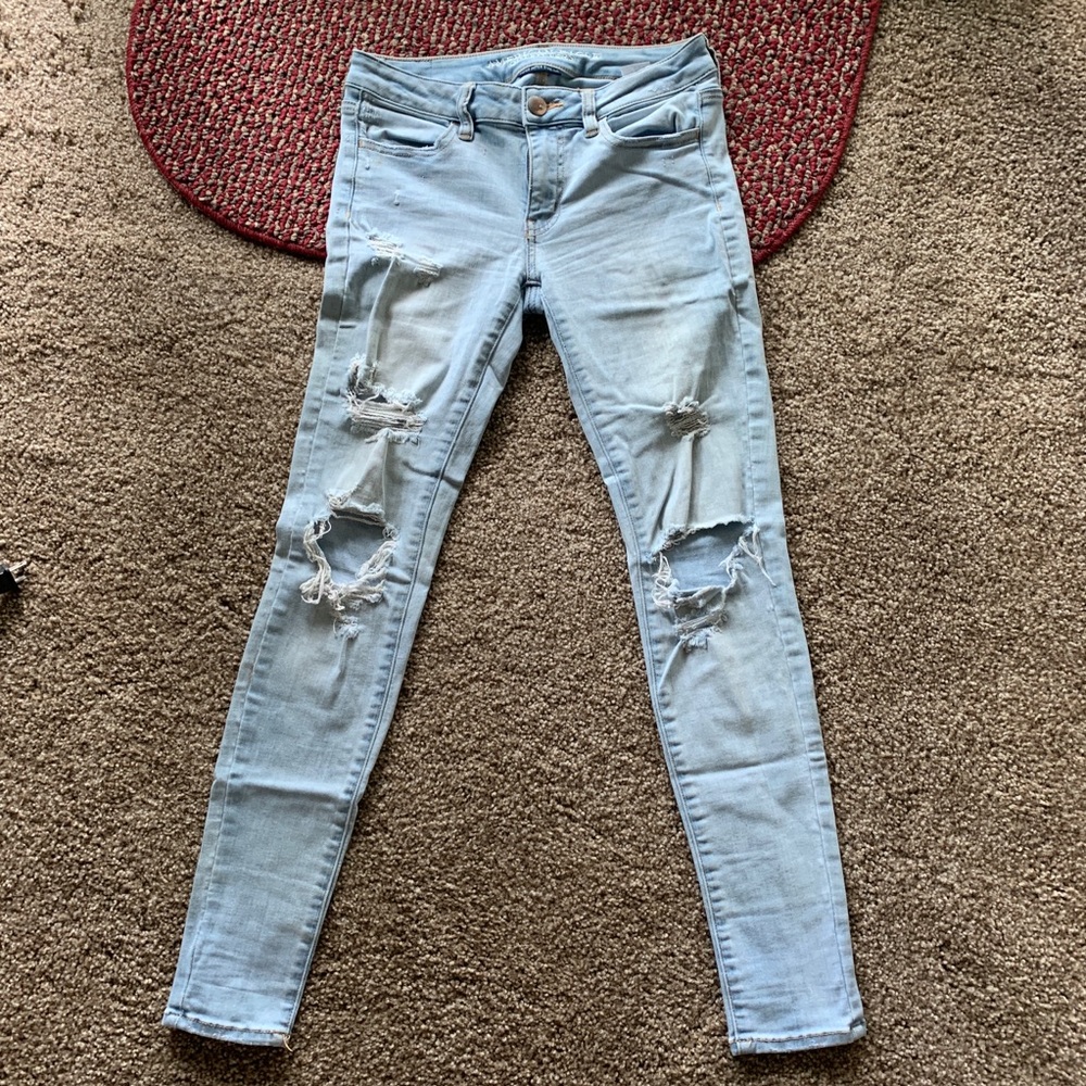American Eagle Light Wash Jeans